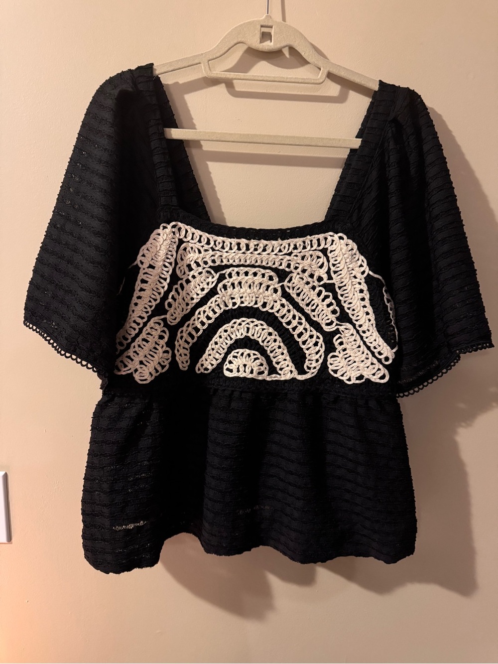 Anthropologie x Sarah Hann Black Flutter-Sleeve Crochet Top - size large - Picture 3 of 11